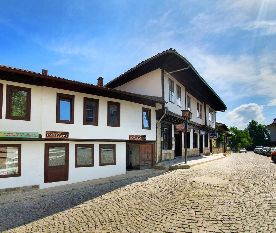 Стаи За Гости Елеганс Elena Exterior photo
